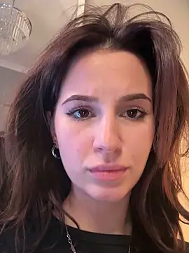 -JuicyMolly-'s Live XXX Chat