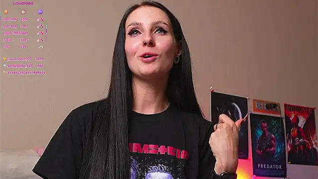 YaraAveiri – Naživo XXX chat