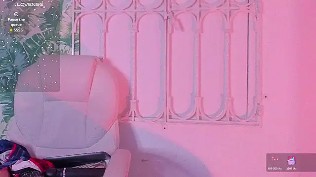 _sharlotte777 Adlı Modelin Canlı XXX Sohbeti