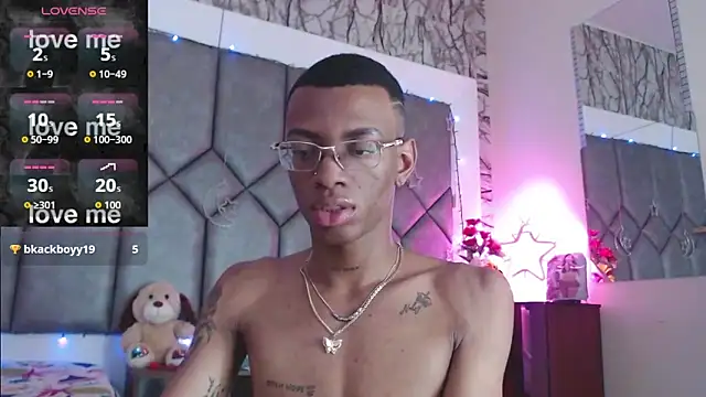 Tiffany_Valentine15 웹캠 쇼