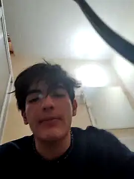 17weedloveanallove webcam show