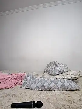 Divine_Pouvoir élő XXX-chatje