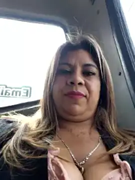 Laura-Hernandez – Naživo XXX chat