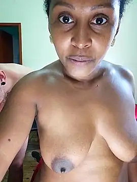 Show de Celinehot1 na webcam