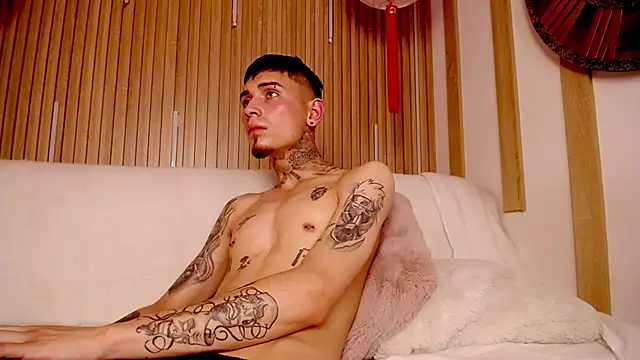 Онлайн чат XXX Max_Hader