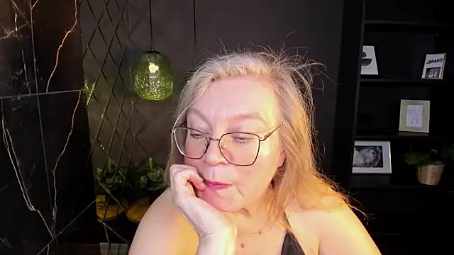 NataliMellowのライブXXXチャット