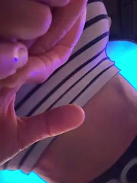 F3ckd0lllucy's Live XXX Chat