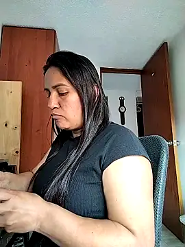 Lia_36 Chat XXX live