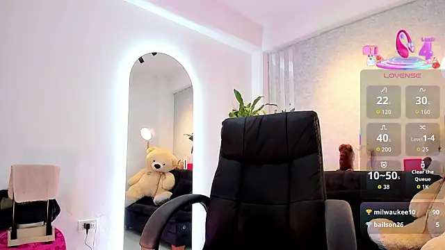 Онлайн чат XXX lily_cash1