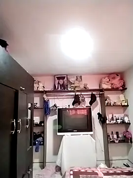 tina2204: онлайн-секс-чат