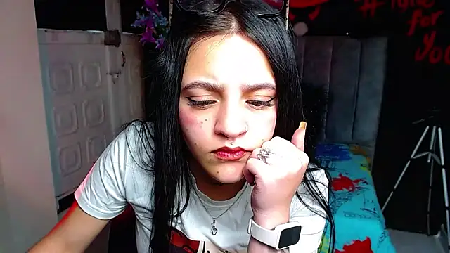 Violettasquirt Live XXX-chat