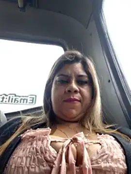 Laura-Hernandez Live XXX-chat