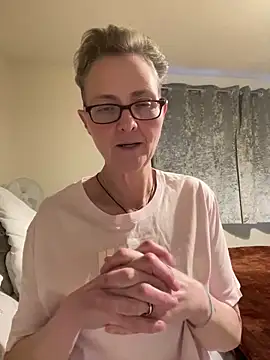 Živý XXX chat Curvy-Jinx