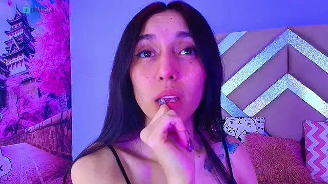 Chat XXX en directo de Laia_Price_