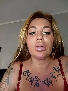 Вебкам-шоу MiaMooly