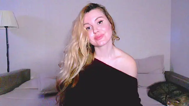 Lady_moon_: διαδικτυακό σόου στην κάμερα