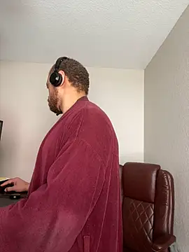 Fathero1time: διαδικτυακό σόου στην κάμερα