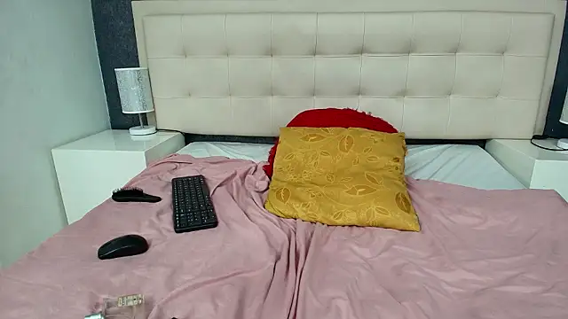 Chat XXX en directo de Celestial_Queen_