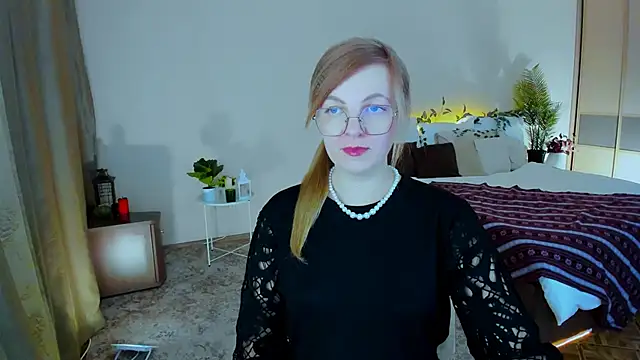 Chat +18 de YourUniverser ao vivo