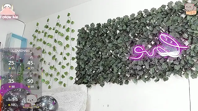 DestinyHills' Live XXX Chat