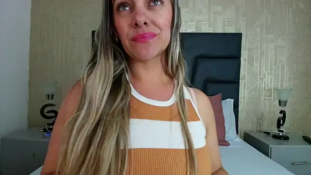 Chat +18 de Isabella_Harley ao vivo