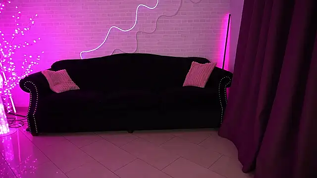 GabbieJay Adlı Modelin Canlı XXX Sohbeti