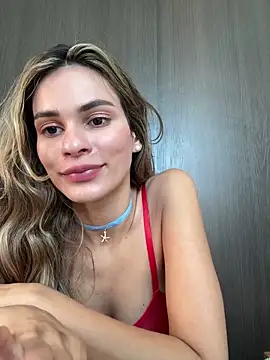 cuteluci_ লাইভ XXX চ্যাট