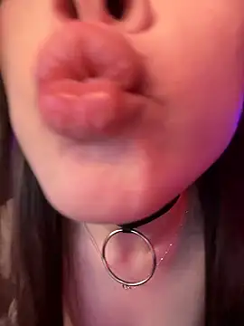 Marryme-'s Live XXX Chat