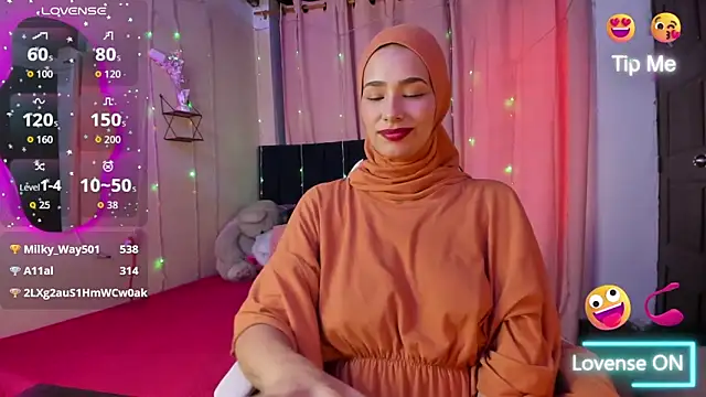 ShanaJamil: онлайн-секс-чат