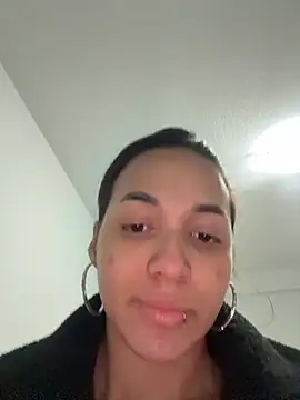 MiaMorenoo লাইভ XXX চ্যাট