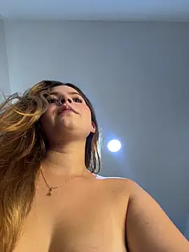 naughty__angel Adlı Modelin Canlı XXX Sohbeti