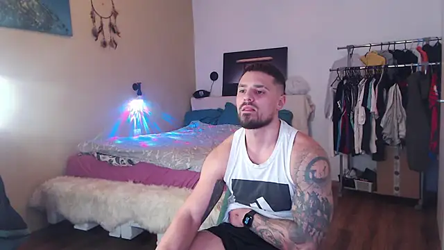 Tiberius_hunk's Live XXX Chat