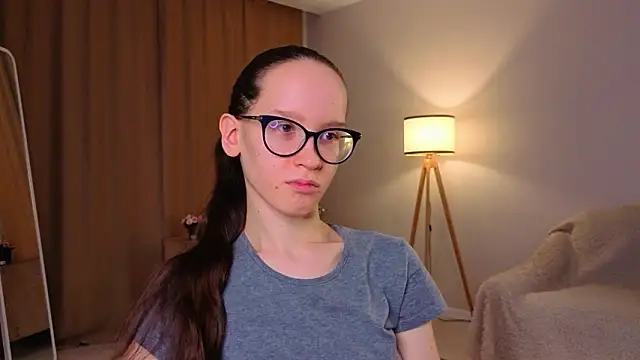 Chatroom XXX en direct de BettyBrowni