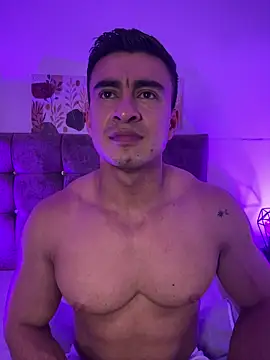 Chris_Clarck's Live XXX Chat