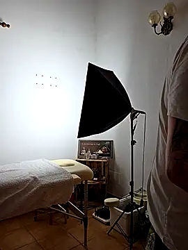 kylie_blck: απευθείας συνομιλία ΧΧΧ