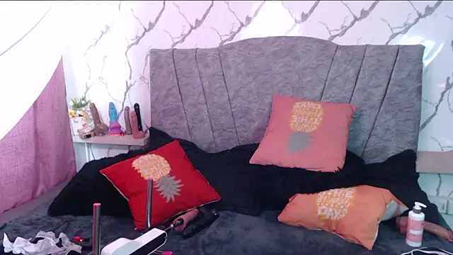 Chat +18 de VIOLETTA-HOT ao vivo