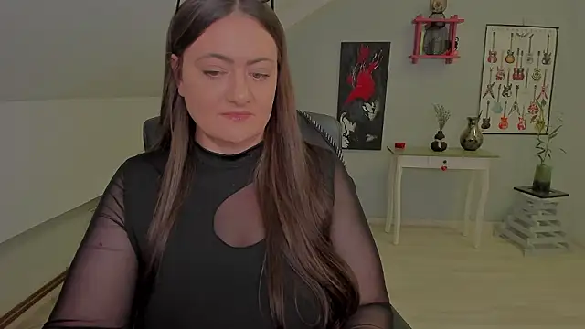 แชท XXX สดของ MistressDarrah