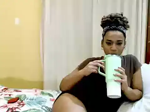 دردشة MiZzCreator الجنسية المباشرة