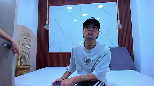 عرض كام Loversinfire2