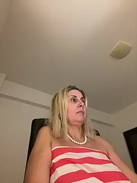 Amelia9798 Adlı Modelin Web Kamerası Şovu