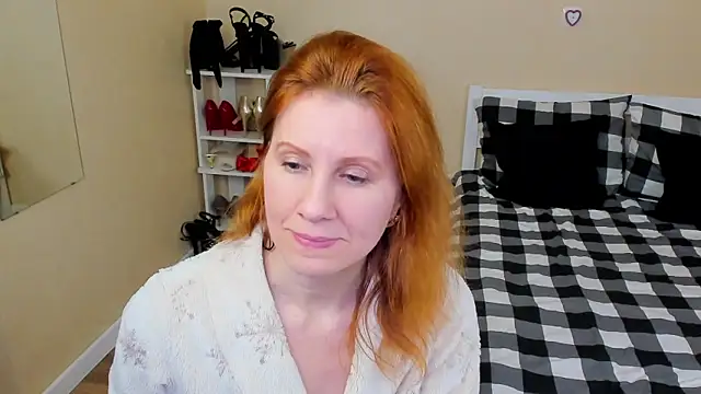 FoxySophia Adlı Modelin Canlı XXX Sohbeti