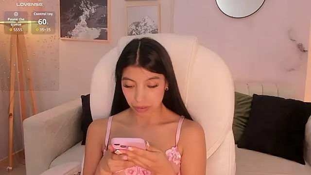 Tiffany_Low Live XXX-chat