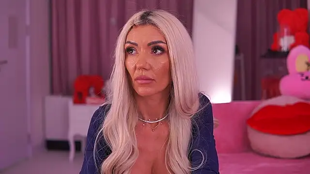 fallingangel Adlı Modelin Canlı XXX Sohbeti