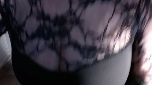 Онлайн чат XXX ina_tits