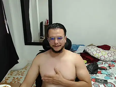 cloudsxxx's Live XXX Chat