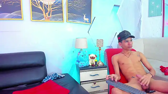 Alex_jeins_at Live XXX-Chat