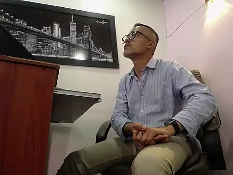 Oswalldo__ Live XXX-Chat