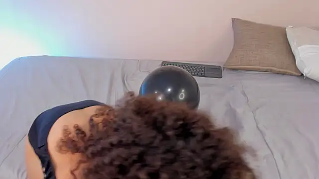 GabrielaSainz 现场XXX聊天