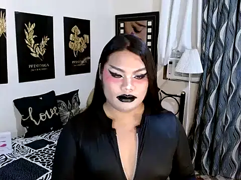 Chat XXX en directo de TSbrianaHugeCock