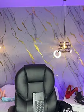 Scaarlettfox Adlı Modelin Canlı XXX Sohbeti